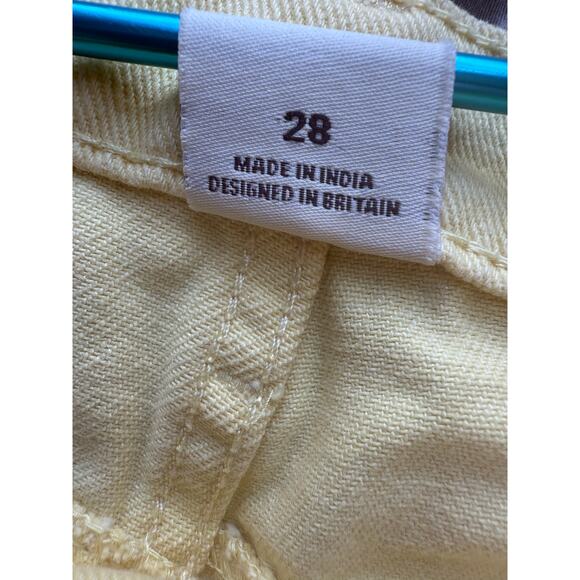 Lucy & Yak Bonnie Short in Buttercup Yellow Size 28 - Picture 6 of 7